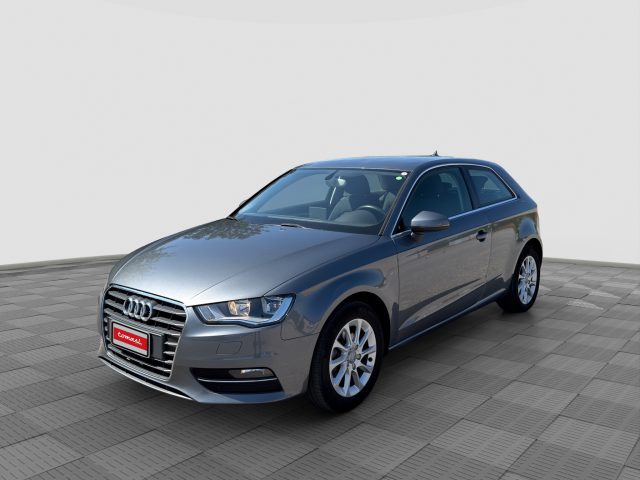 Audi A3 A3 1.6 TDI Young usato a MILANO