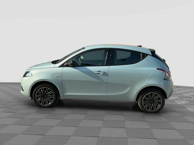 Lancia Ypsilon Ypsilon 1.2 69 CV 5 porte GPL Ecochic - foto 2 di 4