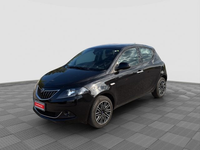 Lancia Ypsilon Ypsilon 1.0 FireFly 5 porte S&S Hybrid Silver usato a MILANO