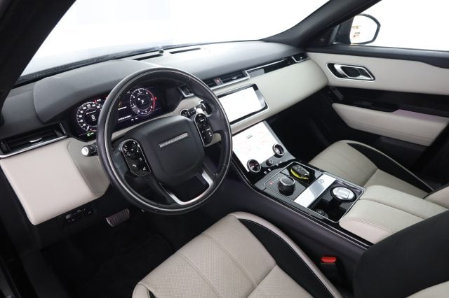 Land Rover Range Rover Velar Velar 2.0 I4 240 CV R-Dynamic S usato a MILANO