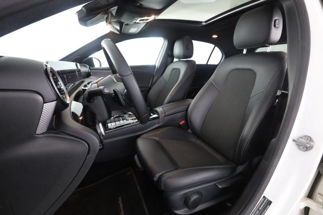 Mercedes-Benz A 180 A 180 d Automatic Sport - foto 2 di 4