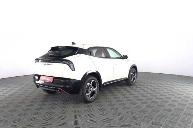 Alfa Romeo Junior Junior 1.2 145 CV Hybrid eDCT6 Edizione Milano Cor - foto 4 di 4