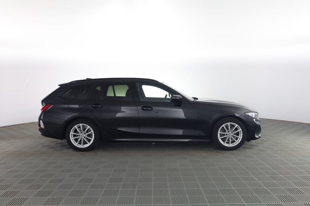 BMW 318 Serie 3 (G20/G21) d 48V Touring - foto 3 di 4