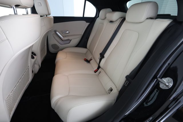 Mercedes-Benz A 180 A 180 d Automatic Sport - foto 3 di 4