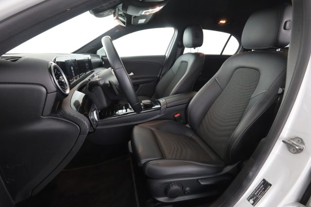 Mercedes-Benz A 180 A 180 d Automatic Business Extra - foto 2 di 4