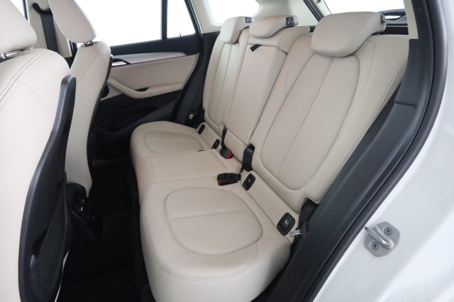 BMW X1 X1 sDrive16d BUSINESS ADVANTAGE - foto 3 di 4