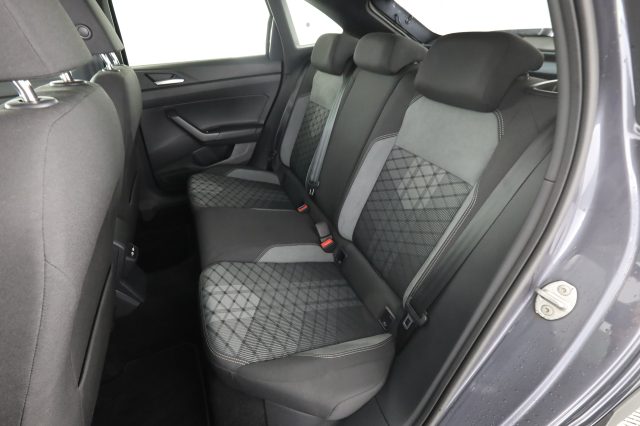 Volkswagen Taigo Taigo 1.0 TSI 110 CV DSG R-Line - foto 3 di 4