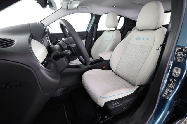 Fiat 600 600 Hybrid 110 CV DCT MHEV La Prima - foto 2 di 4