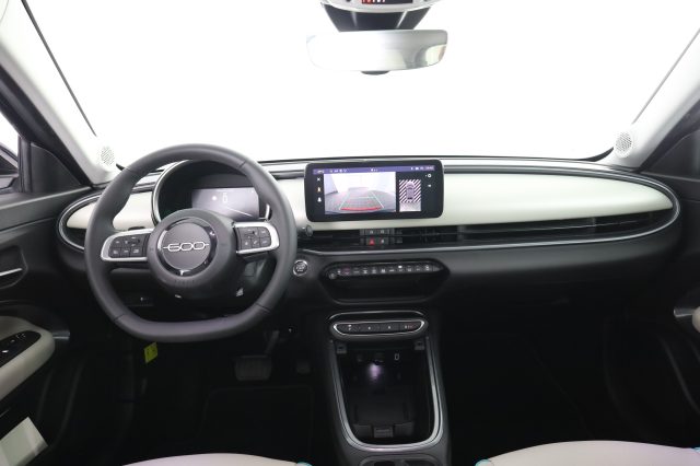 Fiat 600 600 Hybrid 110 CV DCT MHEV La Prima - foto 4 di 4