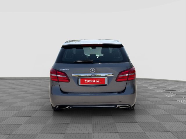 Mercedes-Benz CLA sse B B 180 d Automatic Sport - foto 4 di 4