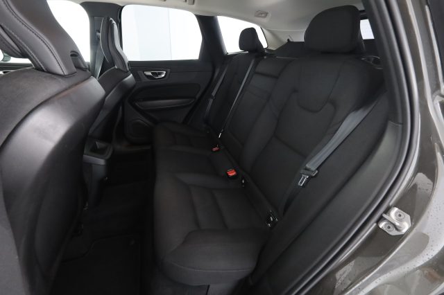 Volvo XC60 XC60 D4-B4 AWD Geartronic Business - foto 3 di 4