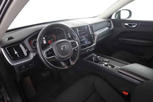 Volvo XC60 XC60 D4-B4 AWD Geartronic Business usato a MILANO