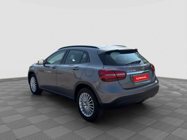Mercedes-Benz CLA sse GLA GLA 200 d Automatic Business - foto 3 di 4