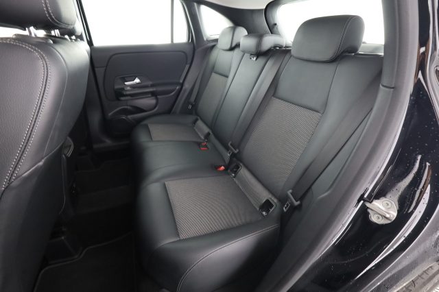 Mercedes-Benz CLA sse GLA GLA 180 d Automatic Business - foto 3 di 4