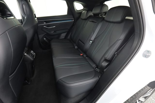 BYD Seal U DM-i DM-i 1.5 218 CV PHEV Comfort - foto 3 di 4