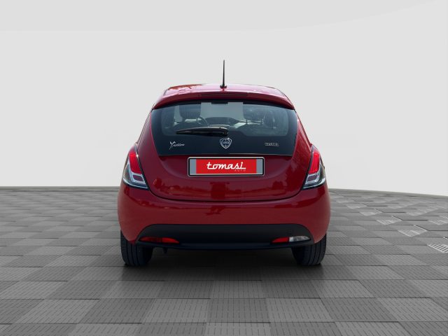 Lancia Ypsilon Ypsilon 1.0 FireFly 5 porte S&S Hybrid Silver - foto 4 di 4