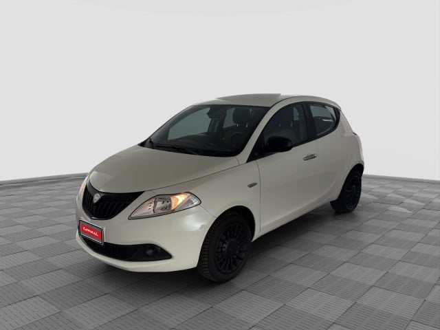 Lancia Ypsilon Ypsilon 1.0 FireFly 5 porte S&S Hybrid Silver usato a MILANO