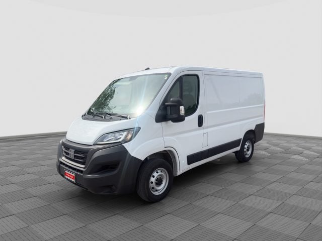 Fiat Ducato Ducato 30 2.2 Mjt 120CV PC-TN Furgone, del 2023, 75.023 km, in vendita a Milano (MI)