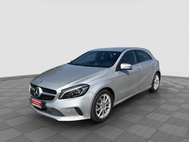 Mercedes-Benz A 180 A 180 d Automatic Sport, del 2016, 137.529 km, in vendita a Milano (MI)