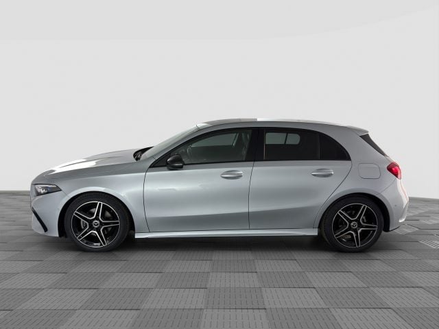 Mercedes-Benz A 180 A 200 d Automatic AMG Line Premium - foto 2 di 4