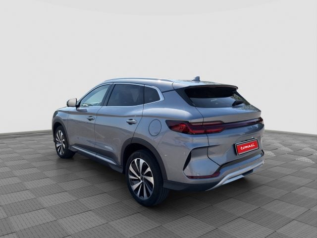 BYD Seal U DM-i DM-i 1.5 218 CV PHEV Boost - foto 3 di 4