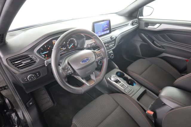 Ford Focus Focus 1.5 EcoBlue 120 CV automatico 5p. ST-Line, del 2022, 90.000 km, in vendita a Milano (MI)