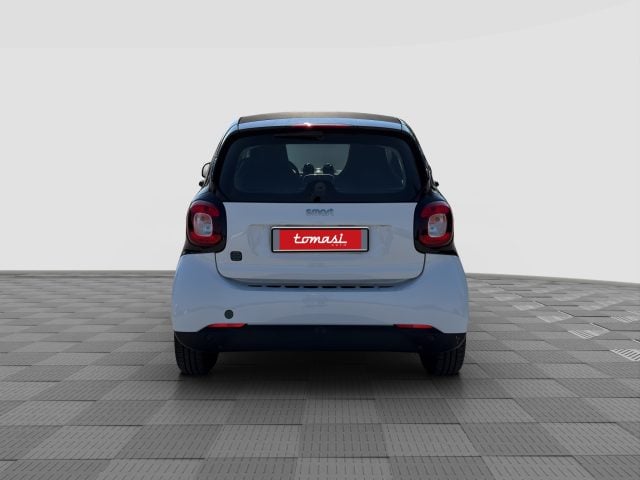 smart forTwo fortwo EQ passion - foto 4 di 4