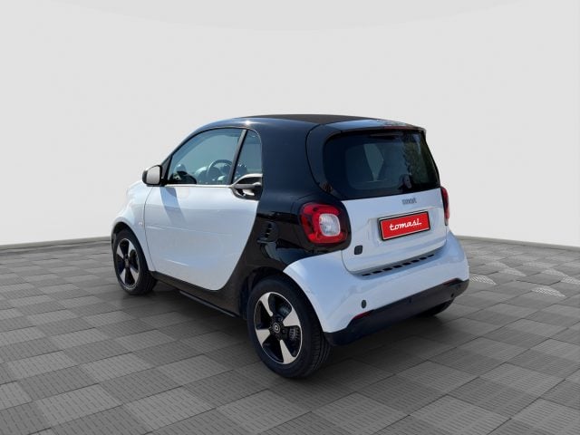 smart forTwo fortwo EQ passion - foto 3 di 4