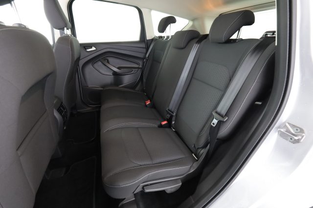 Ford Kuga Kuga 1.5 TDCI 120 CV S&S 2WD Business Powershift - foto 3 di 4