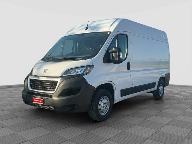 Peugeot Boxer Boxer 333 2.2 BlueHDi 140 S&S PM-TM Furgone, del 2021, 87.954 km, in vendita a Milano (MI)