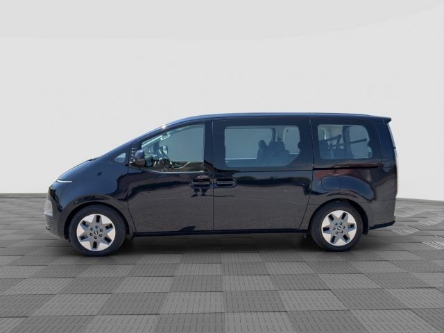 Hyundai STARIA Staria 2.2 AT 2WD 9 posti Wagon - foto 2 di 4
