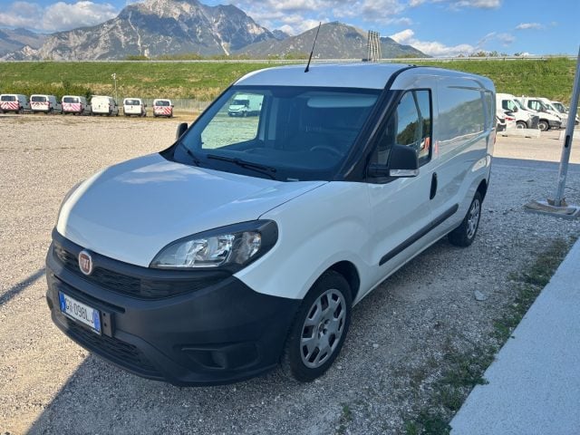 Fiat Doblo 1.6 MJT 105CV S&S PL Combi Maxi N1 Lounge, del 2021, 153.512 km, in vendita a Gemona Del Friuli (UD)