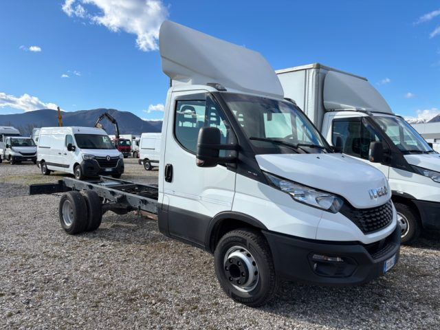 Iveco Daily 60C18 TELAIO PASSO 3750 usato a GEMONA DEL FRIULI