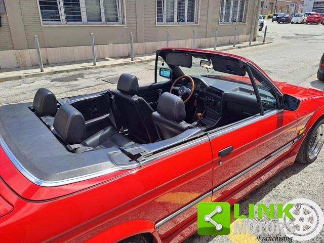 BMW 320 i Cabriolet - foto 3 di 4