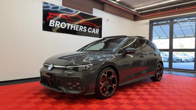 Volkswagen Golf GTI 2.0 DSG GTI TETTO PELLE HEAD-UP H&K, del 2025, 26.000 km, in vendita a Albisola Superiore (SV)