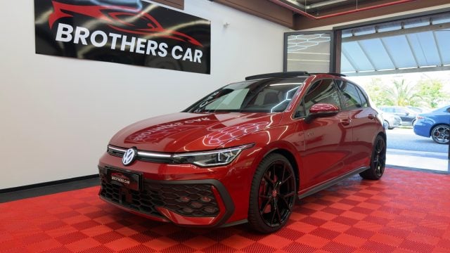 Volkswagen Golf GTI 2.0 DSG GTI TETTO PELLE HEAD-UP H&K, del 2024, 24.000 km, in vendita a Albisola Superiore (SV)