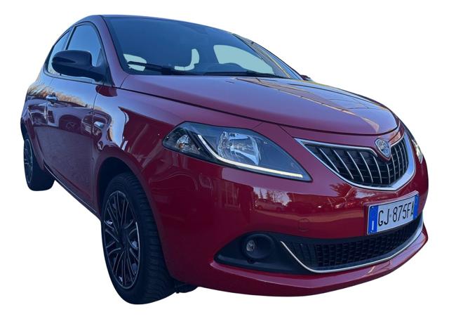 Lancia Ypsilon 1.0 FireFly 5 porte S&S Hybrid Ecochic Silver usato a ERACLEA