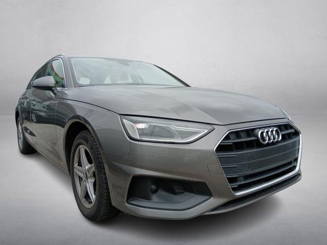 Audi A4 Avant 30 TDI/136 CV S tronic Business - foto 2 di 4
