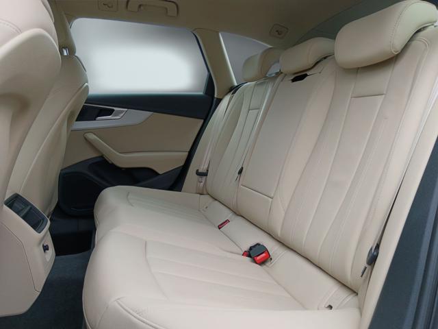 Audi A4 Avant 30 TDI/136 CV S tronic Business usato a ERACLEA