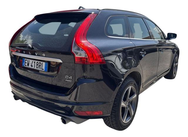 Volvo XC60 D4 AWD Geartronic R-design Momentum - foto 2 di 4