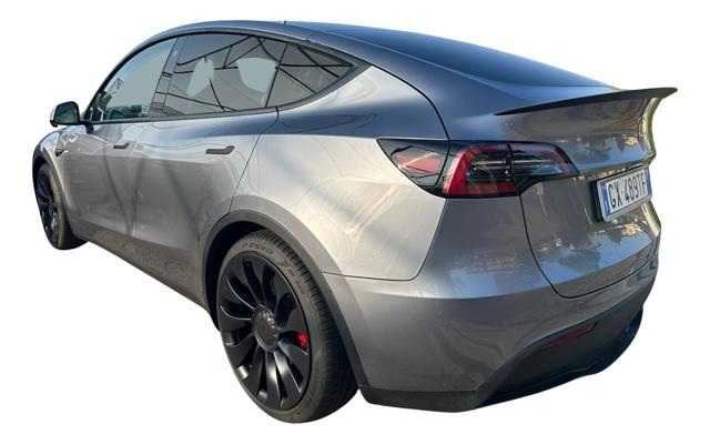 Tesla Model Y Long Range AWD Performance - foto 4 di 4