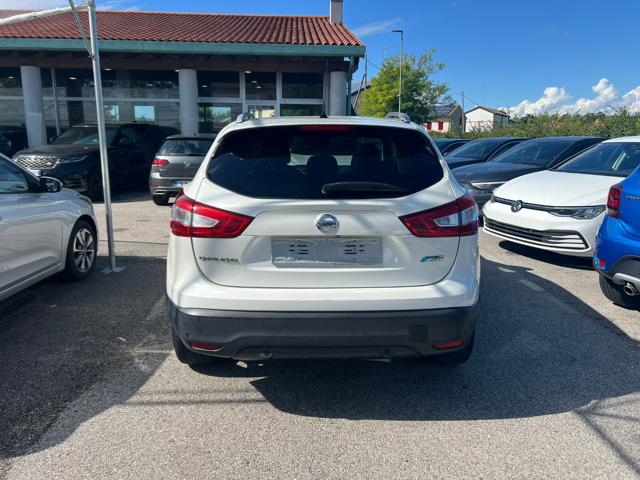 Nissan Qashqai 1.5 dCi Tekna - foto 4 di 4