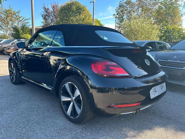 Volkswagen Maggiolino Cabrio 1.2 TSI Design BlueMotion Technology - foto 4 di 4