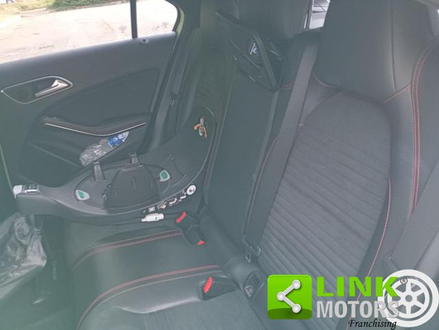 Mercedes-Benz A 220 d Automatic Premium AMG, del 2017, 143.000 km, in vendita a Cermenate (CO)