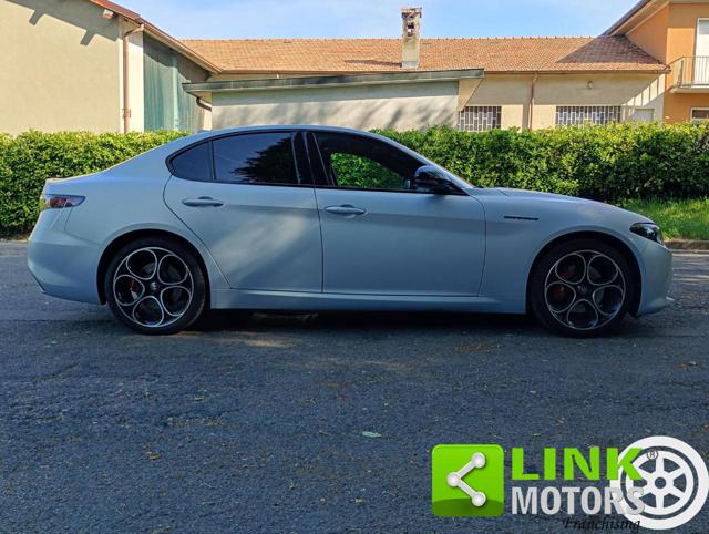 Alfa Romeo Giulia 2.0 Turbo 280 CV AT8 AWD Q4 Competizione - foto 4 di 4