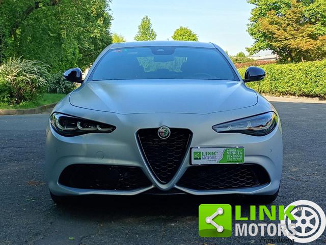 Alfa Romeo Giulia 2.0 Turbo 280 CV AT8 AWD Q4 Competizione - foto 2 di 4