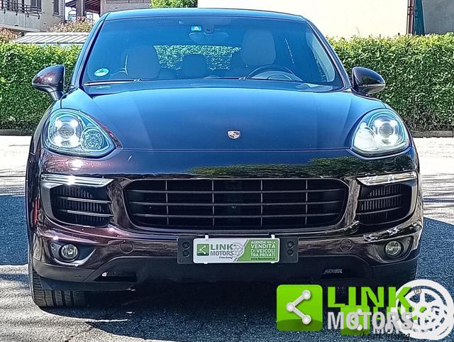 Porsche Cayenne 3.0 V6 tdi Platinum Edition 245cv tiptronic - foto 3 di 4