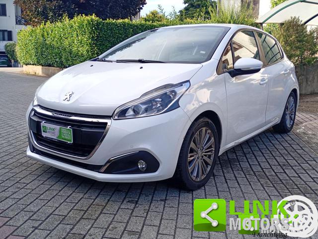 Peugeot 208 5p 1.2 puretech Active 82cv usato a CERMENATE