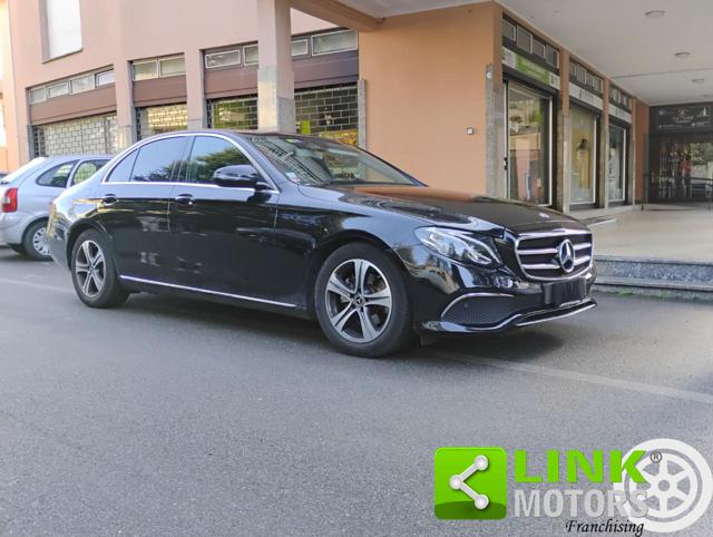 Mercedes-Benz E 220 d Auto Sport usato a CERMENATE