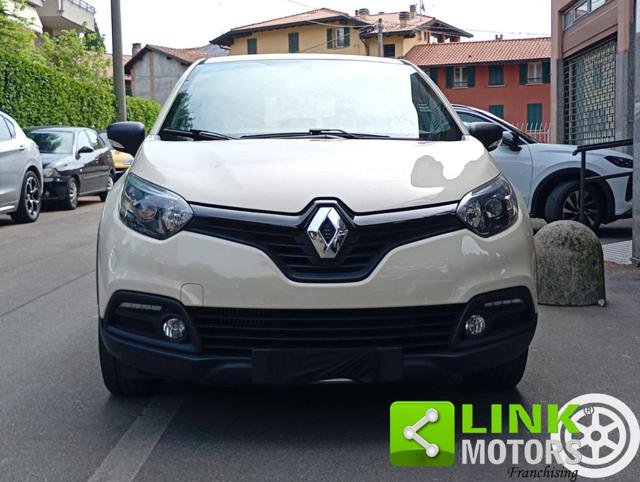 Renault Captur TCe 12V 90 CV Start&Stop Energy Life - foto 2 di 4